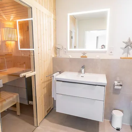 Kuestenperle - Penthousewohnung Mit 2 Schlafzimmern Und Sauna Apartment *